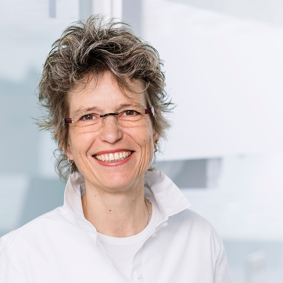 Vita Dr. med. Raphaele Lange